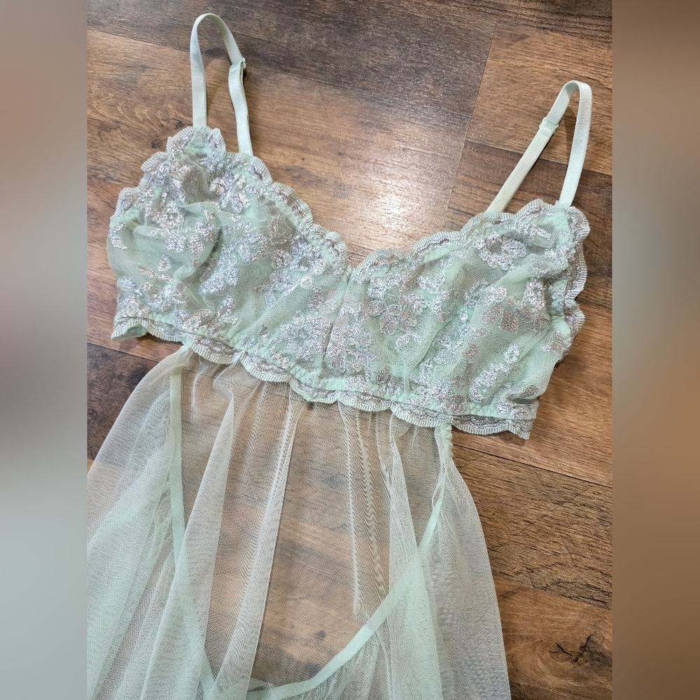 Victoria's Secret Women's Mint Blue Silver Floral Lace Babydoll Lingerie Size M - Picture 3 of 11
